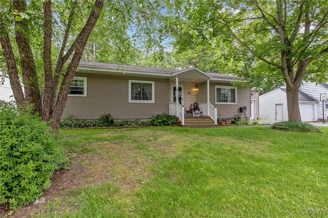 14 Loomis, Schroeppel, New York 13135, Schroeppel, New York 13135, 2 Bedrooms Bedrooms, 6 Rooms Rooms,1 BathroomBathrooms,Residential,Closed,14 Loomis, Schroeppel, New York 13135,0,S1614659