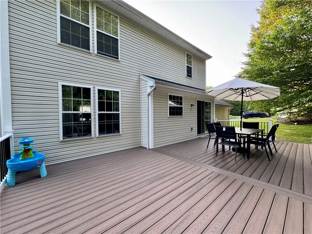 1056 Fawn Wood Drive, Webster, New York 14580, Webster, New York 14580, 3 Bedrooms Bedrooms, 7 Rooms Rooms,1 BathroomBathrooms,Residential,Closed,1056 Fawn Wood Drive, Webster, New York 14580,0,R1614817