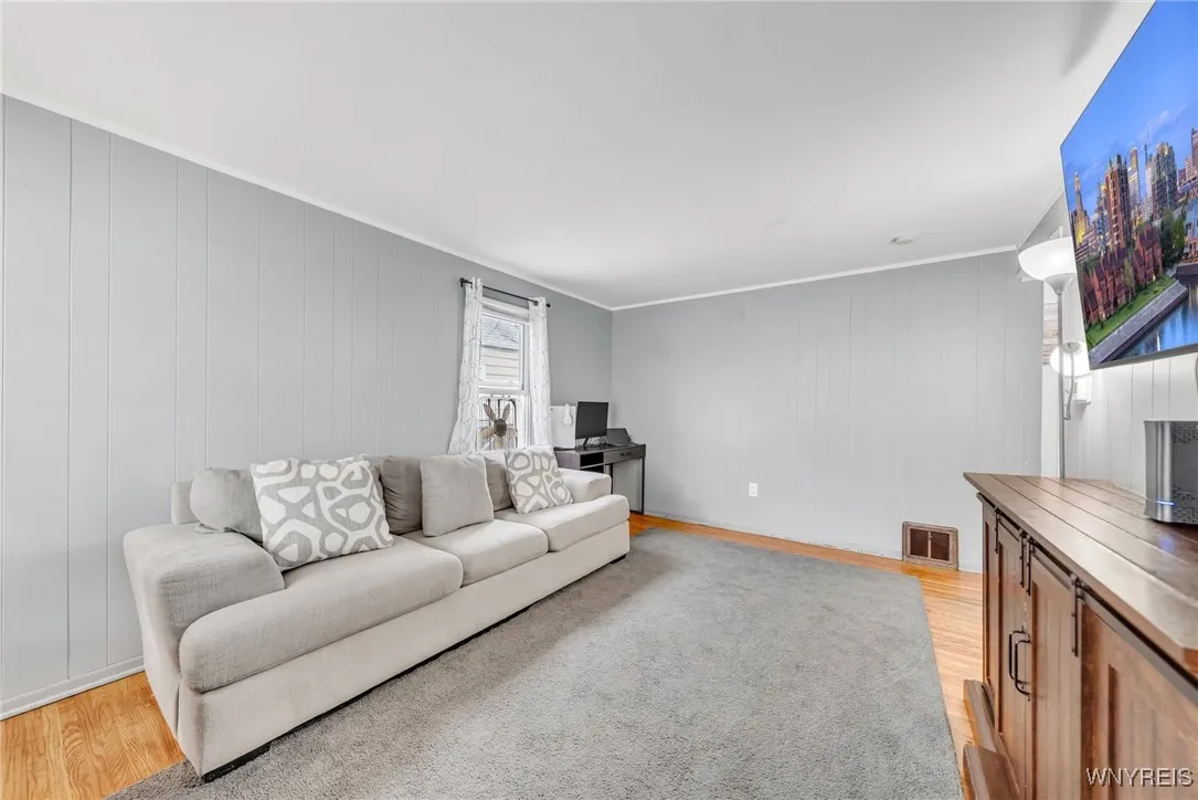34 Spaulding Street, Buffalo, New York 14220, Buffalo, New York 14220, 3 Bedrooms Bedrooms, 5 Rooms Rooms,1 BathroomBathrooms,Residential,Closed,34 Spaulding Street, Buffalo, New York 14220,B1614831