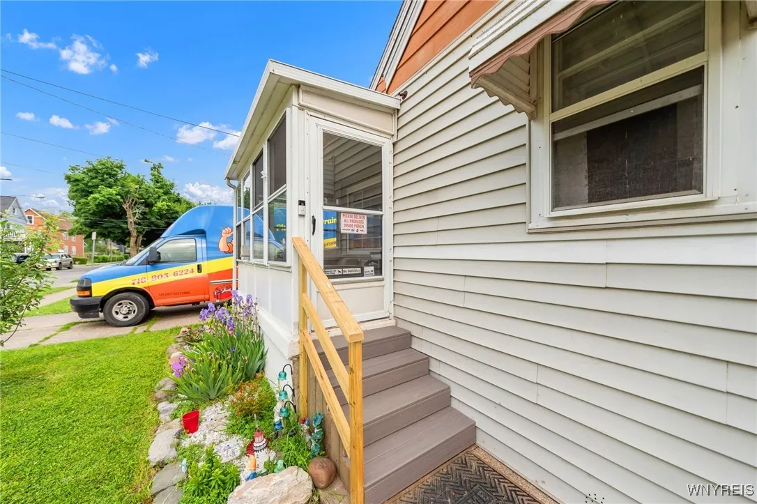 34 Spaulding Street, Buffalo, New York 14220, Buffalo, New York 14220, 3 Bedrooms Bedrooms, 5 Rooms Rooms,1 BathroomBathrooms,Residential,Closed,34 Spaulding Street, Buffalo, New York 14220,B1614831
