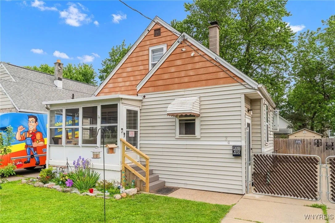 34 Spaulding Street, Buffalo, New York 14220, Buffalo, New York 14220, 3 Bedrooms Bedrooms, 5 Rooms Rooms,1 BathroomBathrooms,Residential,Closed,34 Spaulding Street, Buffalo, New York 14220,B1614831