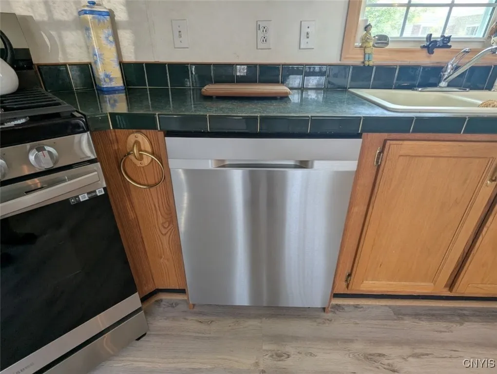 1116 Pioneer Avenue, Vienna, New York 13157, Vienna, New York 13157, 3 Bedrooms Bedrooms, 6 Rooms Rooms,2 BathroomsBathrooms,Residential,Closed,1116 Pioneer Avenue, Vienna, New York 13157,0,S1614814