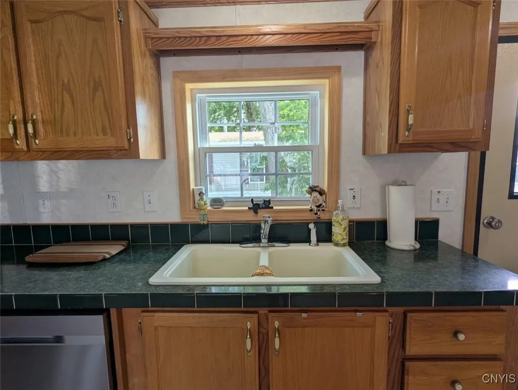 1116 Pioneer Avenue, Vienna, New York 13157, Vienna, New York 13157, 3 Bedrooms Bedrooms, 6 Rooms Rooms,2 BathroomsBathrooms,Residential,Closed,1116 Pioneer Avenue, Vienna, New York 13157,0,S1614814