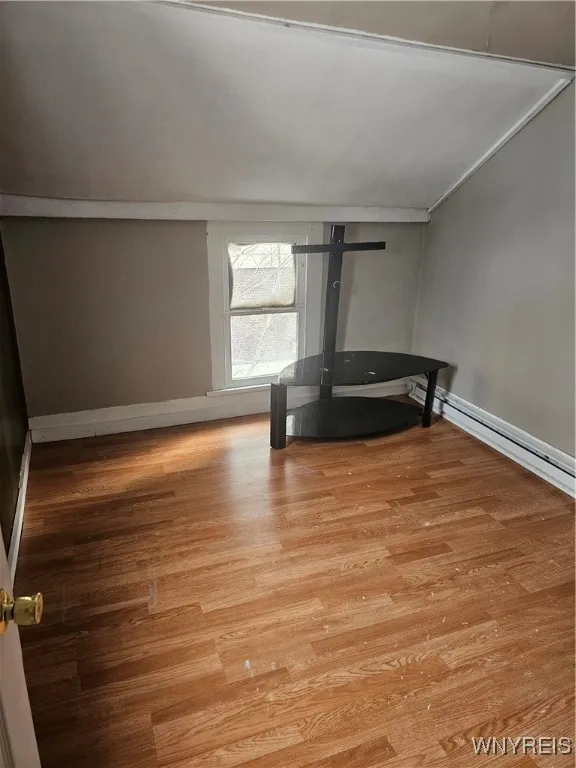 167 East Street, Buffalo, New York 14207, Buffalo, New York 14207, 6 Bedrooms Bedrooms, ,2 BathroomsBathrooms,Residential,For Sale,167 East Street, Buffalo, New York 14207,B1614820