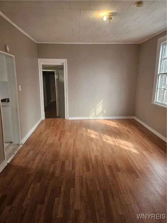 167 East Street, Buffalo, New York 14207, Buffalo, New York 14207, 6 Bedrooms Bedrooms, ,2 BathroomsBathrooms,Residential,For Sale,167 East Street, Buffalo, New York 14207,B1614820