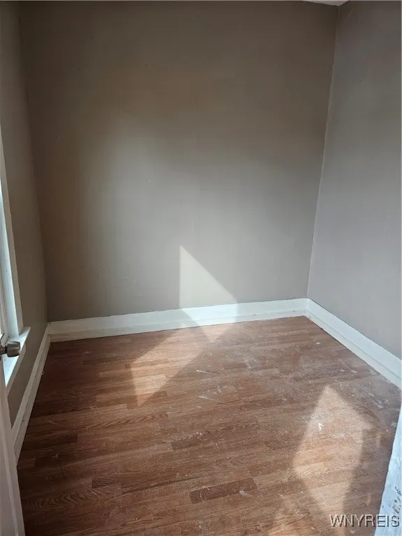 167 East Street, Buffalo, New York 14207, Buffalo, New York 14207, 6 Bedrooms Bedrooms, ,2 BathroomsBathrooms,Residential,For Sale,167 East Street, Buffalo, New York 14207,B1614820