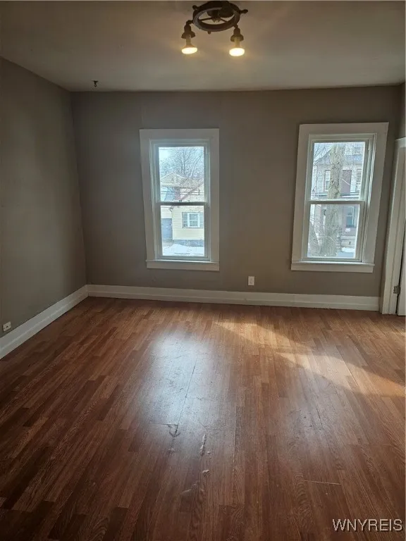 167 East Street, Buffalo, New York 14207, Buffalo, New York 14207, 6 Bedrooms Bedrooms, ,2 BathroomsBathrooms,Residential,For Sale,167 East Street, Buffalo, New York 14207,B1614820
