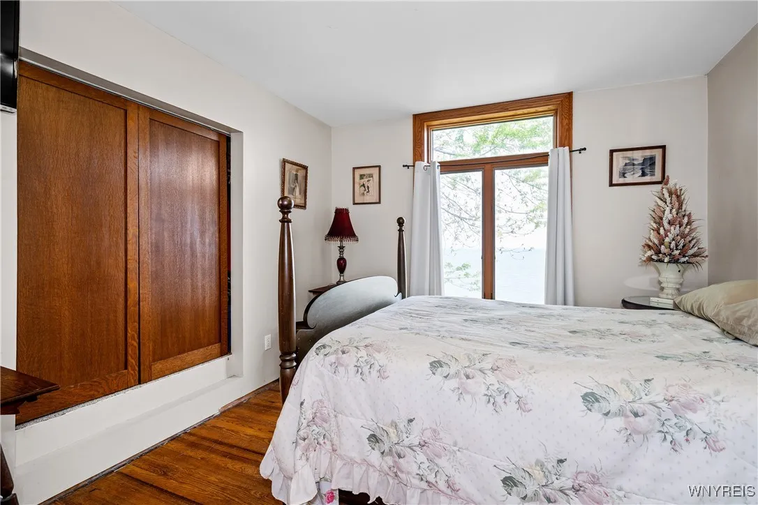 5316 Lake Shore Road, Hamburg, New York 14075, Hamburg, New York 14075, 3 Bedrooms Bedrooms, 10 Rooms Rooms,2 BathroomsBathrooms,Residential,For Sale,5316 Lake Shore Road, Hamburg, New York 14075,B1614508