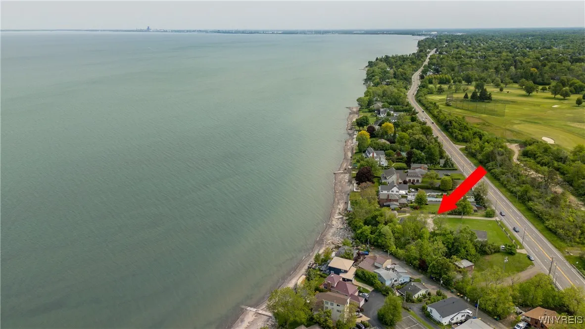 5316 Lake Shore Road, Hamburg, New York 14075, Hamburg, New York 14075, 3 Bedrooms Bedrooms, 10 Rooms Rooms,2 BathroomsBathrooms,Residential,For Sale,5316 Lake Shore Road, Hamburg, New York 14075,B1614508