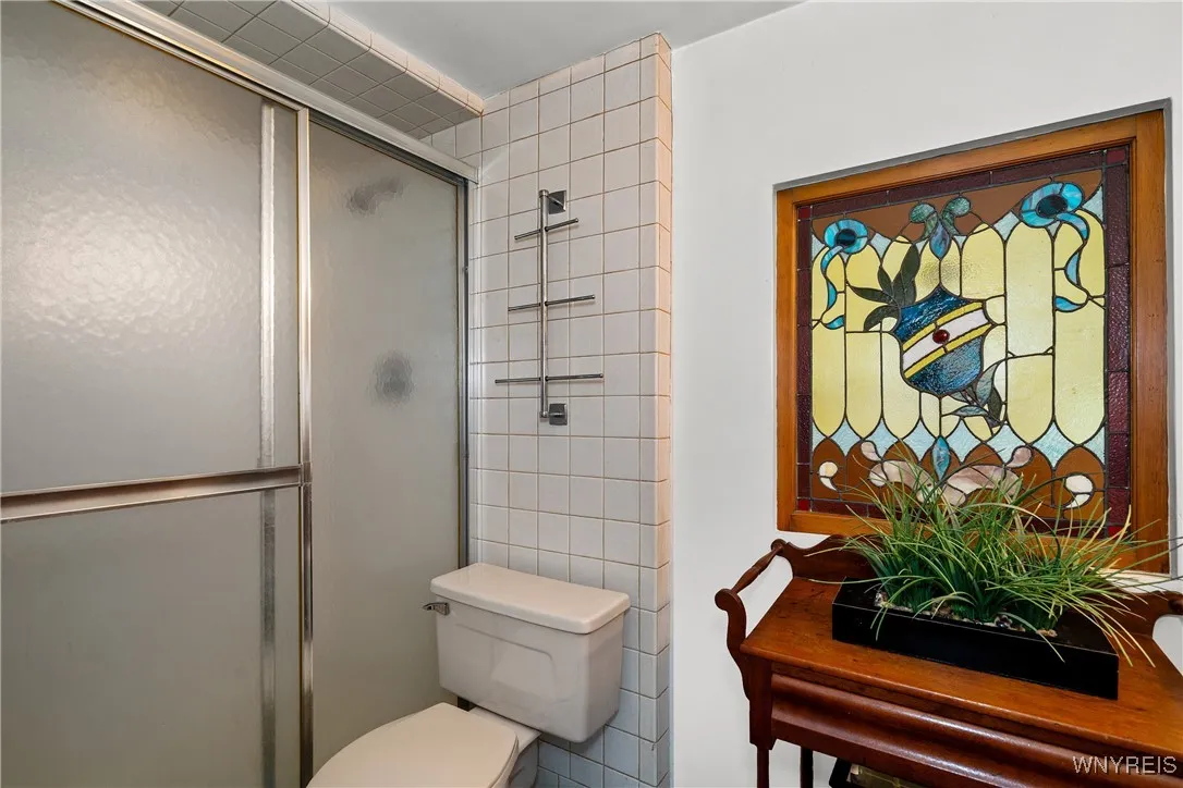 5316 Lake Shore Road, Hamburg, New York 14075, Hamburg, New York 14075, 3 Bedrooms Bedrooms, 10 Rooms Rooms,2 BathroomsBathrooms,Residential,For Sale,5316 Lake Shore Road, Hamburg, New York 14075,B1614508
