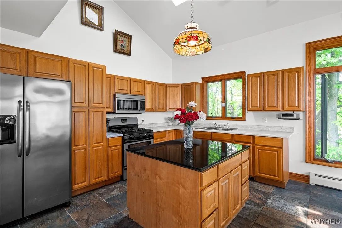 5316 Lake Shore Road, Hamburg, New York 14075, Hamburg, New York 14075, 3 Bedrooms Bedrooms, 10 Rooms Rooms,2 BathroomsBathrooms,Residential,For Sale,5316 Lake Shore Road, Hamburg, New York 14075,B1614508