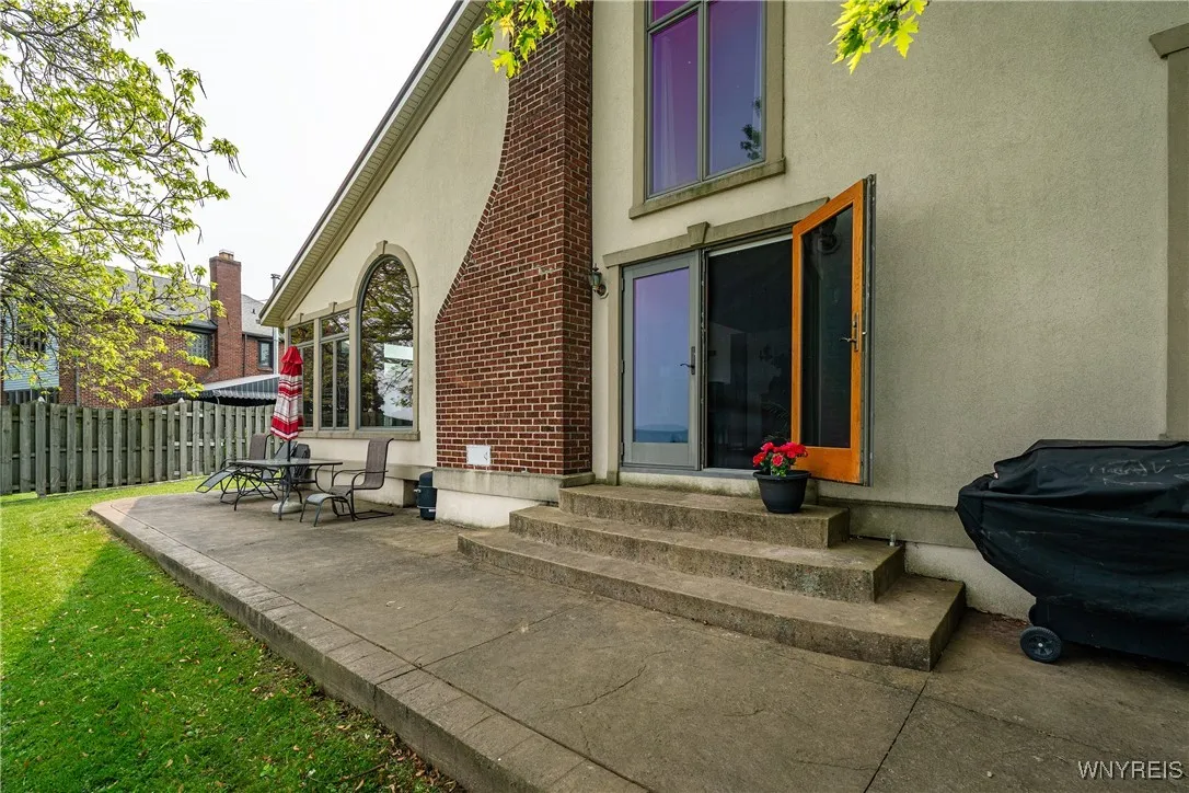 5316 Lake Shore Road, Hamburg, New York 14075, Hamburg, New York 14075, 3 Bedrooms Bedrooms, 10 Rooms Rooms,2 BathroomsBathrooms,Residential,For Sale,5316 Lake Shore Road, Hamburg, New York 14075,B1614508