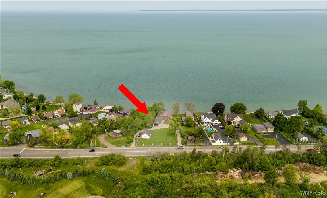 5316 Lake Shore Road, Hamburg, New York 14075, Hamburg, New York 14075, 3 Bedrooms Bedrooms, 10 Rooms Rooms,2 BathroomsBathrooms,Residential,For Sale,5316 Lake Shore Road, Hamburg, New York 14075,B1614508