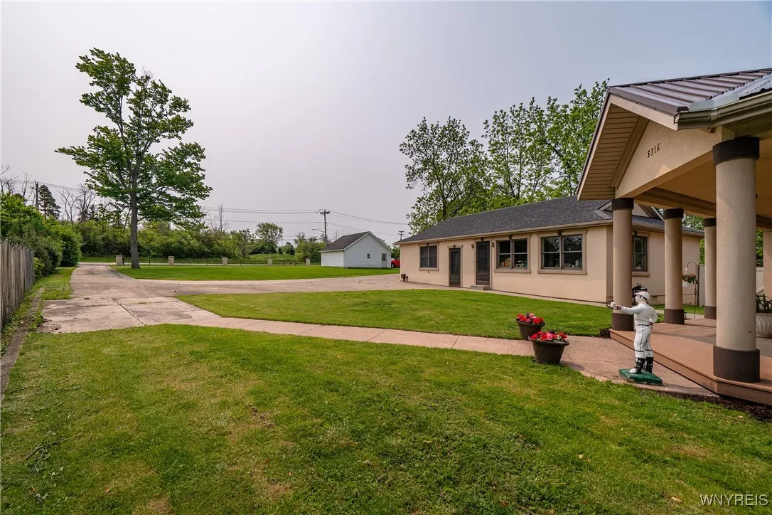5316 Lake Shore Road, Hamburg, New York 14075, Hamburg, New York 14075, 3 Bedrooms Bedrooms, 10 Rooms Rooms,2 BathroomsBathrooms,Residential,For Sale,5316 Lake Shore Road, Hamburg, New York 14075,B1614508