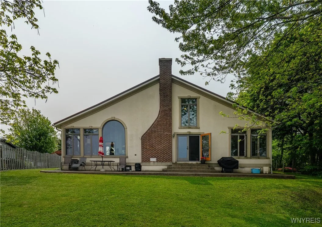 5316 Lake Shore Road, Hamburg, New York 14075, Hamburg, New York 14075, 3 Bedrooms Bedrooms, 10 Rooms Rooms,2 BathroomsBathrooms,Residential,For Sale,5316 Lake Shore Road, Hamburg, New York 14075,B1614508