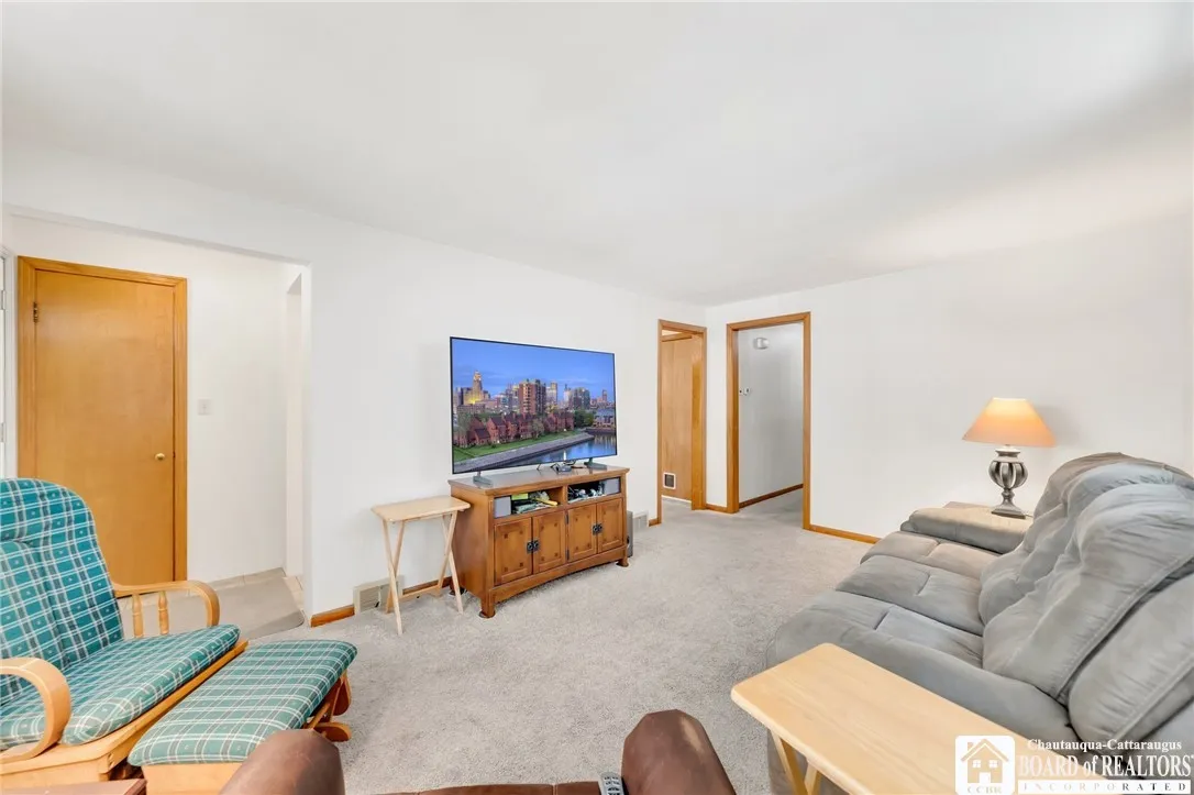 105 Riverview Place, Buffalo, New York 14201, Buffalo, New York 14210, 3 Bedrooms Bedrooms, ,2 BathroomsBathrooms,Residential,Closed,105 Riverview Place, Buffalo, New York 14201,R1614896