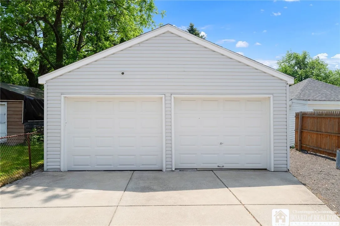 105 Riverview Place, Buffalo, New York 14201, Buffalo, New York 14210, 3 Bedrooms Bedrooms, ,2 BathroomsBathrooms,Residential,Closed,105 Riverview Place, Buffalo, New York 14201,R1614896