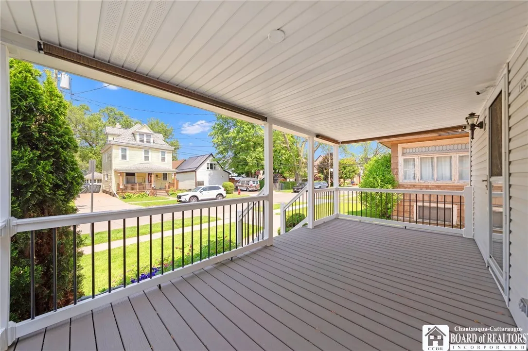 105 Riverview Place, Buffalo, New York 14201, Buffalo, New York 14210, 3 Bedrooms Bedrooms, ,2 BathroomsBathrooms,Residential,Closed,105 Riverview Place, Buffalo, New York 14201,R1614896