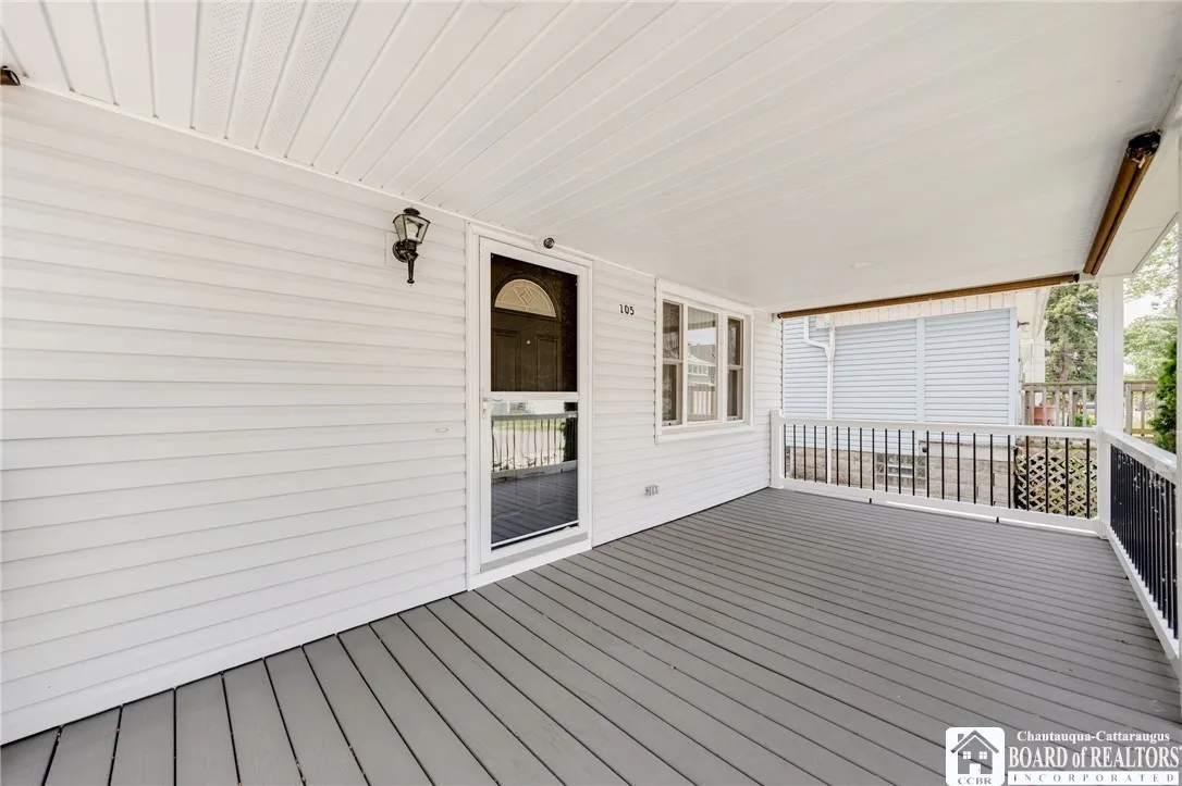 105 Riverview Place, Buffalo, New York 14201, Buffalo, New York 14210, 3 Bedrooms Bedrooms, ,2 BathroomsBathrooms,Residential,Closed,105 Riverview Place, Buffalo, New York 14201,R1614896