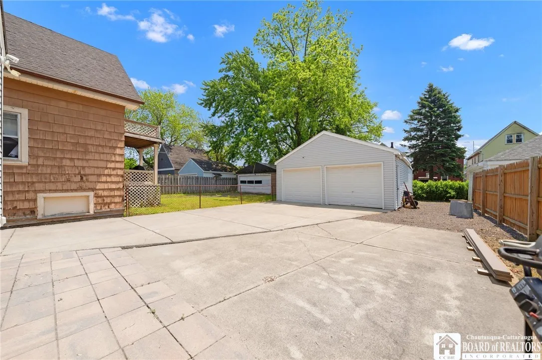 105 Riverview Place, Buffalo, New York 14201, Buffalo, New York 14210, 3 Bedrooms Bedrooms, ,2 BathroomsBathrooms,Residential,Closed,105 Riverview Place, Buffalo, New York 14201,R1614896