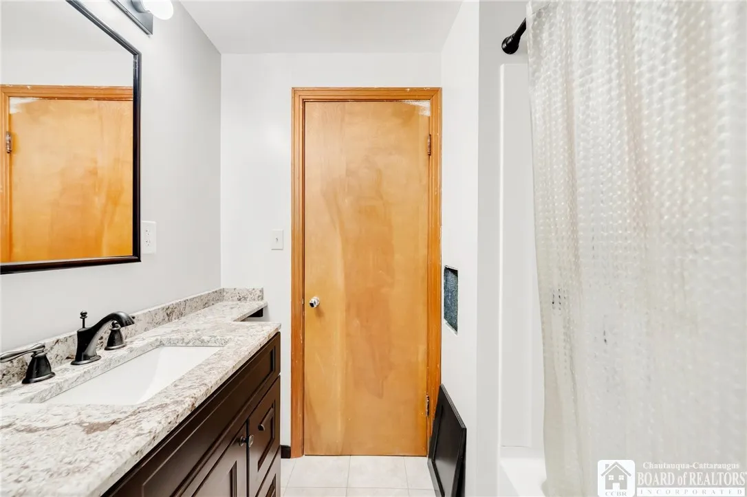 105 Riverview Place, Buffalo, New York 14201, Buffalo, New York 14210, 3 Bedrooms Bedrooms, ,2 BathroomsBathrooms,Residential,Closed,105 Riverview Place, Buffalo, New York 14201,R1614896