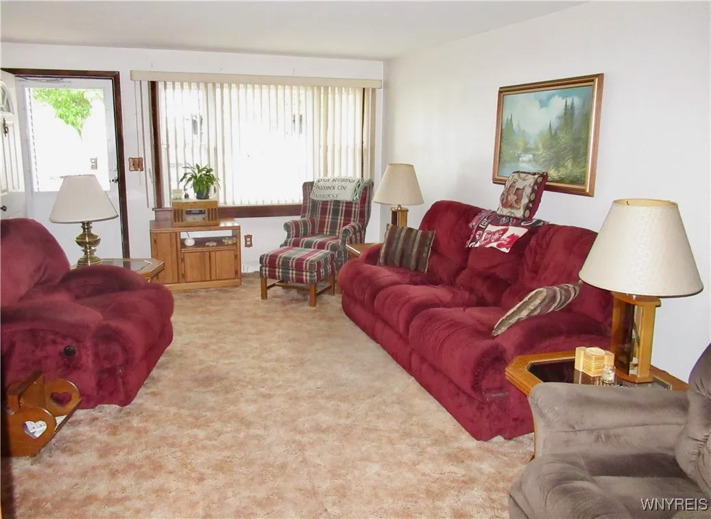 173 Wellington Avenue, Tonawanda-town, New York 14, Tonawanda, New York 14223, 3 Bedrooms Bedrooms, 5 Rooms Rooms,1 BathroomBathrooms,Residential,Closed,173 Wellington Avenue, Tonawanda-town, New York 14,B1614596