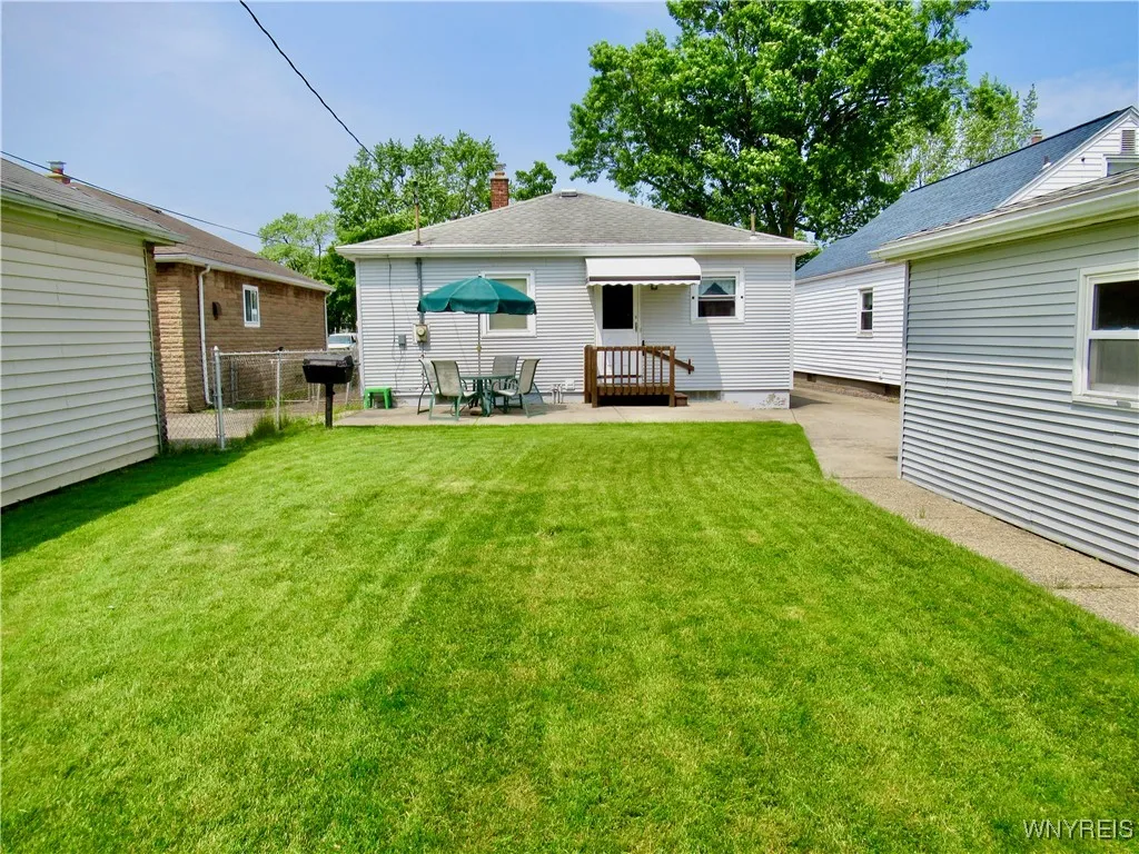 173 Wellington Avenue, Tonawanda-town, New York 14, Tonawanda, New York 14223, 3 Bedrooms Bedrooms, 5 Rooms Rooms,1 BathroomBathrooms,Residential,Closed,173 Wellington Avenue, Tonawanda-town, New York 14,B1614596