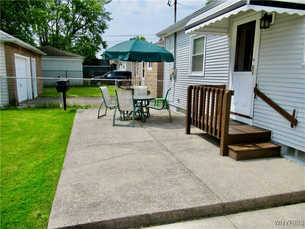 173 Wellington Avenue, Tonawanda-town, New York 14, Tonawanda, New York 14223, 3 Bedrooms Bedrooms, 5 Rooms Rooms,1 BathroomBathrooms,Residential,Closed,173 Wellington Avenue, Tonawanda-town, New York 14,B1614596