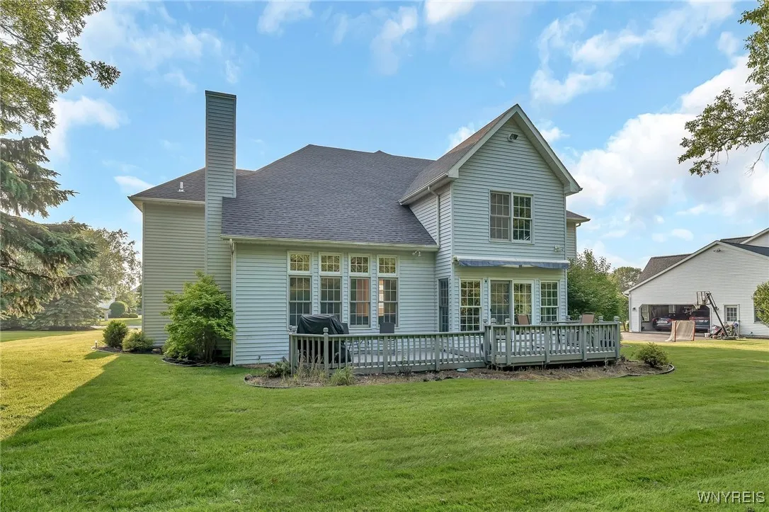 5531 Pine Loch Lane, Clarence, New York 14221, Clarence, New York 14221, 4 Bedrooms Bedrooms, 10 Rooms Rooms,2 BathroomsBathrooms,Residential,Closed,5531 Pine Loch Lane, Clarence, New York 14221,B1613791