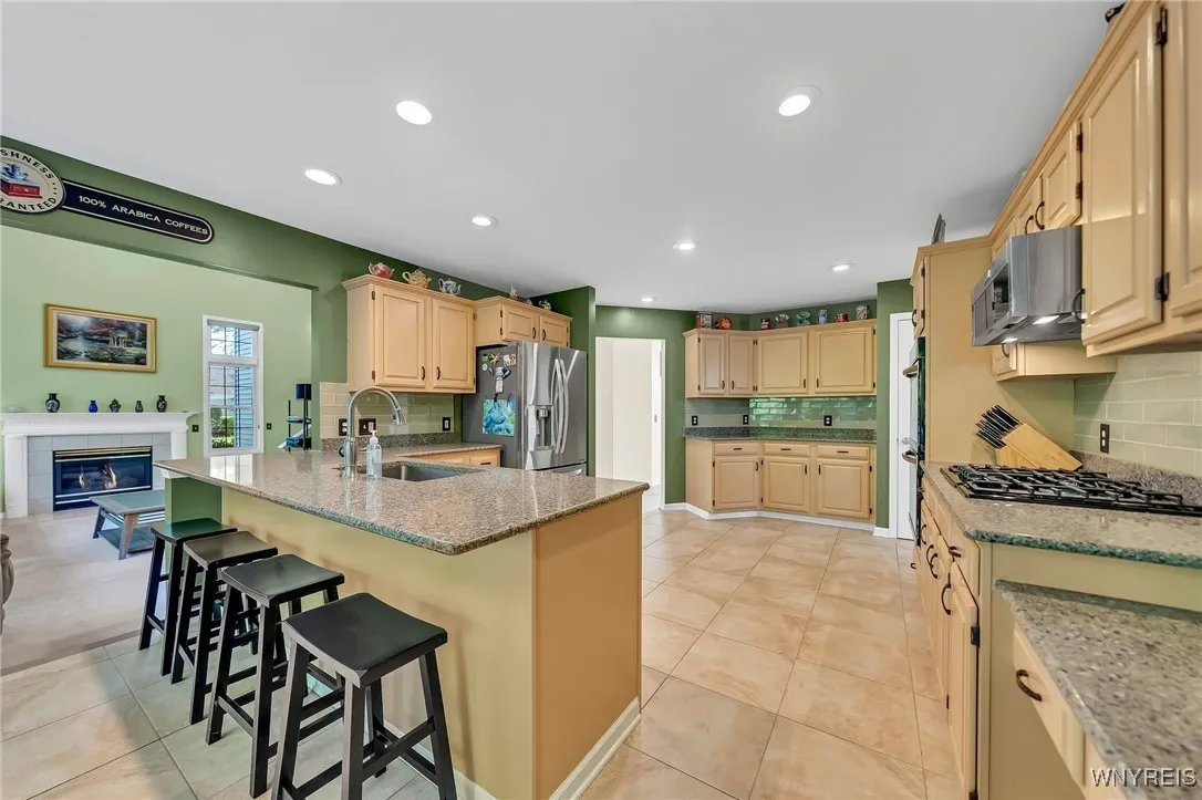 5531 Pine Loch Lane, Clarence, New York 14221, Clarence, New York 14221, 4 Bedrooms Bedrooms, 10 Rooms Rooms,2 BathroomsBathrooms,Residential,Closed,5531 Pine Loch Lane, Clarence, New York 14221,B1613791