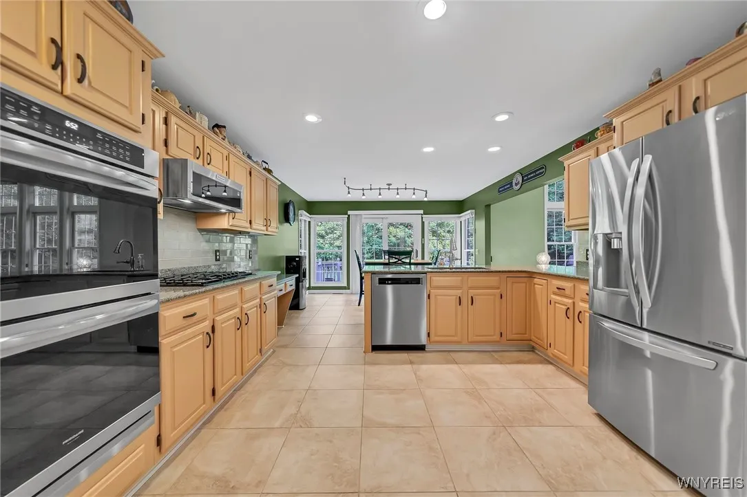5531 Pine Loch Lane, Clarence, New York 14221, Clarence, New York 14221, 4 Bedrooms Bedrooms, 10 Rooms Rooms,2 BathroomsBathrooms,Residential,Closed,5531 Pine Loch Lane, Clarence, New York 14221,B1613791