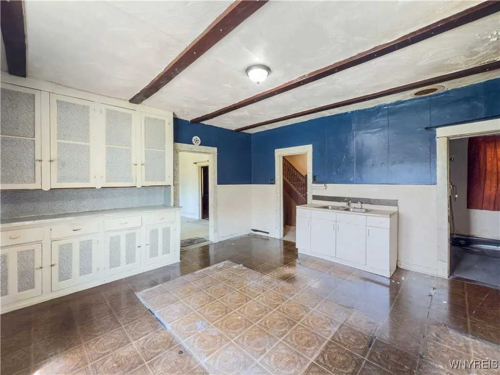 69 Halstead Avenue, Cheektowaga, New York 14212, Cheektowaga, New York 14212, 4 Bedrooms Bedrooms, 7 Rooms Rooms,1 BathroomBathrooms,Residential,For Sale,69 Halstead Avenue, Cheektowaga, New York 14212,B1614982