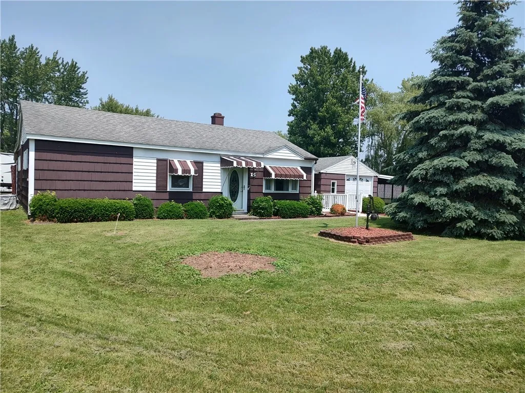 15 Douglas Drive, Waterloo, New York 13165, Waterloo, New York 13165, 2 Bedrooms Bedrooms, 6 Rooms Rooms,1 BathroomBathrooms,Residential,Closed,15 Douglas Drive, Waterloo, New York 13165,0,R1614752
