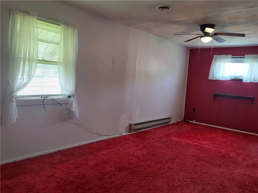 15 Douglas Drive, Waterloo, New York 13165, Waterloo, New York 13165, 2 Bedrooms Bedrooms, 6 Rooms Rooms,1 BathroomBathrooms,Residential,Closed,15 Douglas Drive, Waterloo, New York 13165,0,R1614752