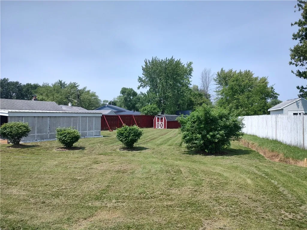 15 Douglas Drive, Waterloo, New York 13165, Waterloo, New York 13165, 2 Bedrooms Bedrooms, 6 Rooms Rooms,1 BathroomBathrooms,Residential,Closed,15 Douglas Drive, Waterloo, New York 13165,0,R1614752