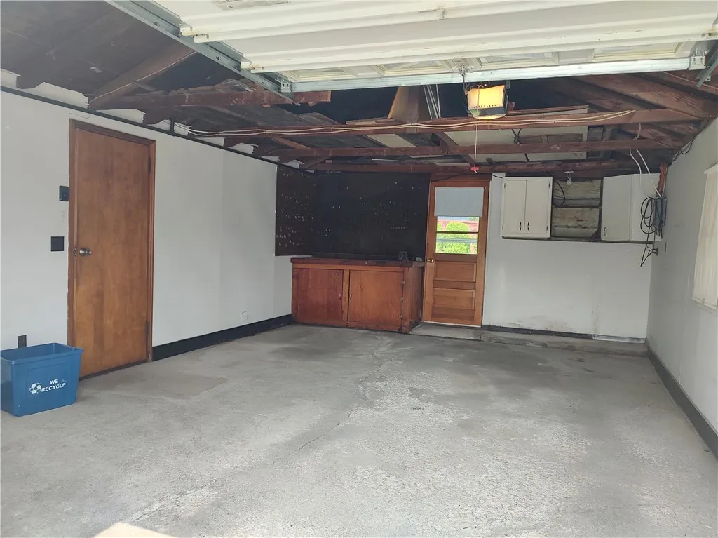 15 Douglas Drive, Waterloo, New York 13165, Waterloo, New York 13165, 2 Bedrooms Bedrooms, 6 Rooms Rooms,1 BathroomBathrooms,Residential,Closed,15 Douglas Drive, Waterloo, New York 13165,0,R1614752