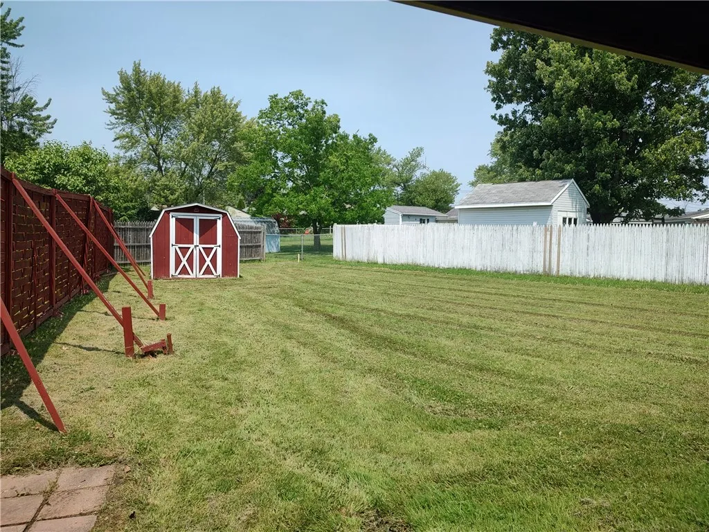 15 Douglas Drive, Waterloo, New York 13165, Waterloo, New York 13165, 2 Bedrooms Bedrooms, 6 Rooms Rooms,1 BathroomBathrooms,Residential,Closed,15 Douglas Drive, Waterloo, New York 13165,0,R1614752