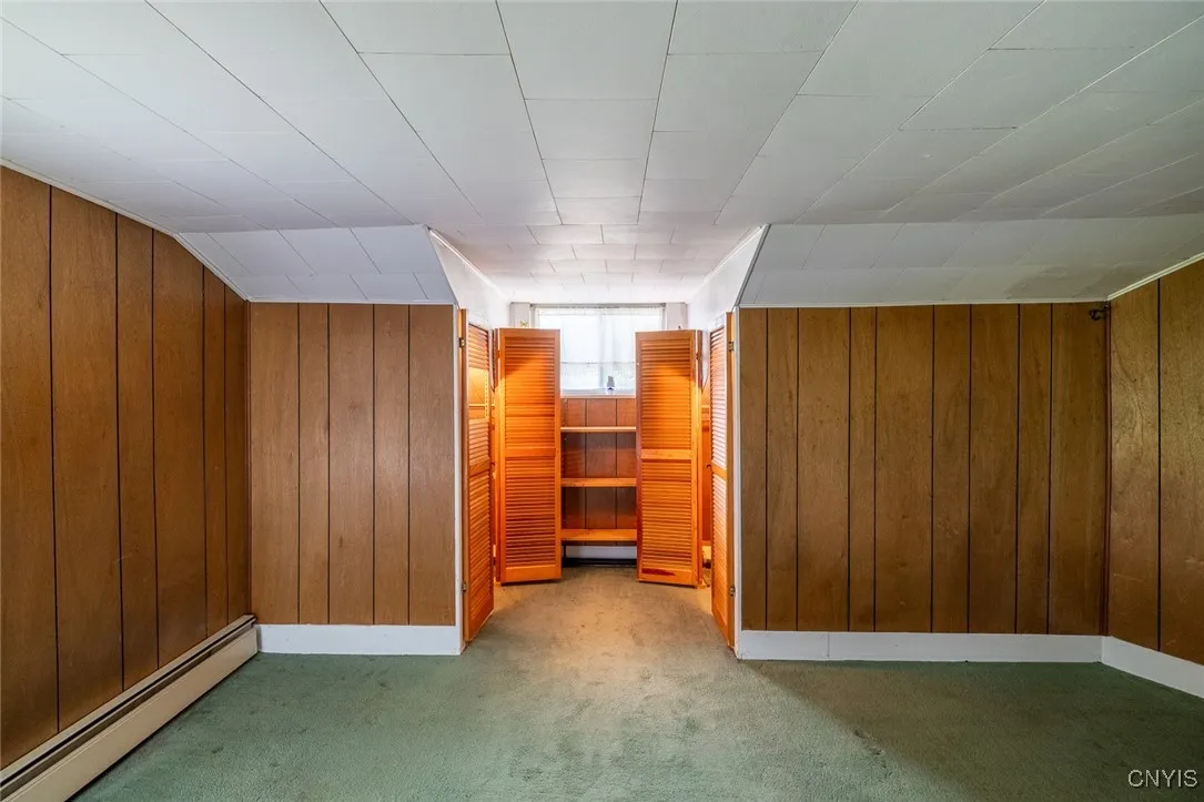 Unit #3\r\nBedroom
