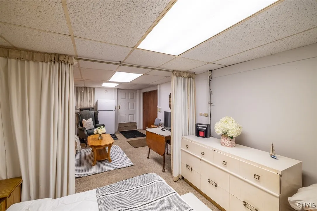 Basement \r\nGuest Suite