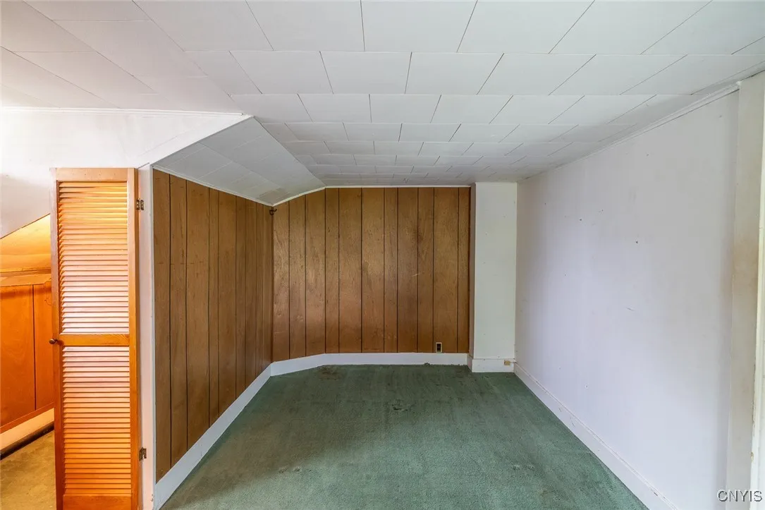 Unit #3\r\nCloset/Additional room