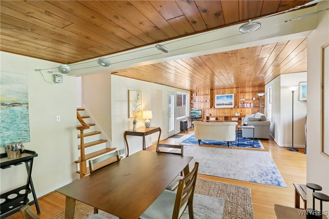 20 Willowbrook Drive, Amherst, New York 14221, Amherst, New York 14221, 3 Bedrooms Bedrooms, 7 Rooms Rooms,2 BathroomsBathrooms,Residential,Closed,20 Willowbrook Drive, Amherst, New York 14221,0,B1614974