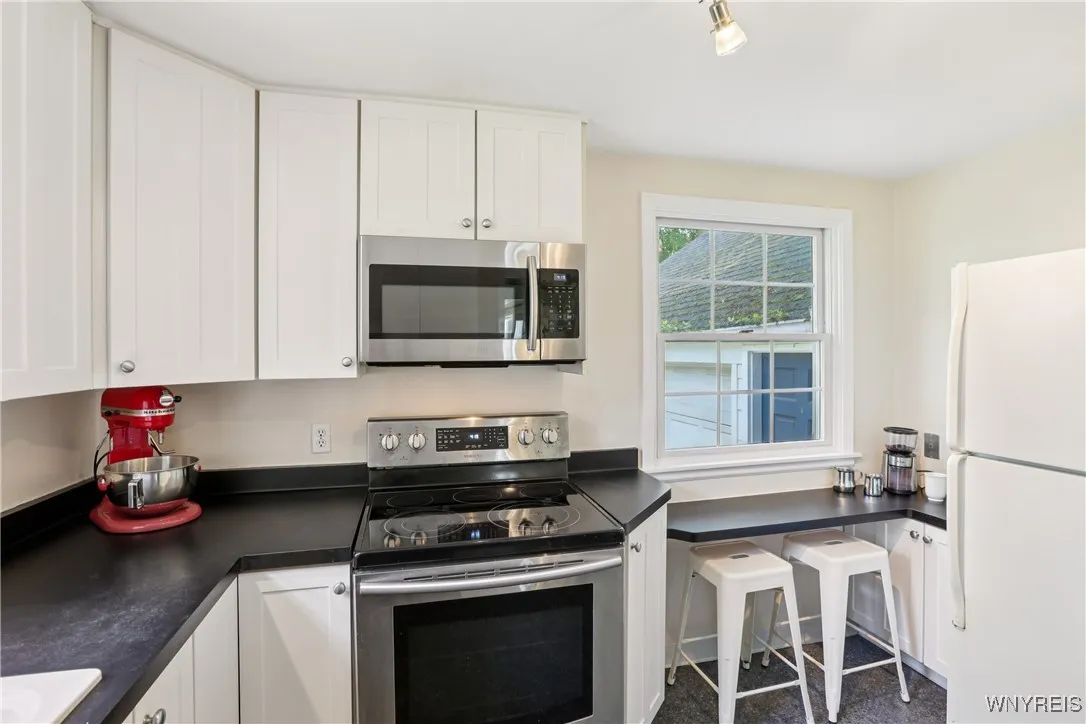 20 Willowbrook Drive, Amherst, New York 14221, Amherst, New York 14221, 3 Bedrooms Bedrooms, 7 Rooms Rooms,2 BathroomsBathrooms,Residential,Closed,20 Willowbrook Drive, Amherst, New York 14221,0,B1614974