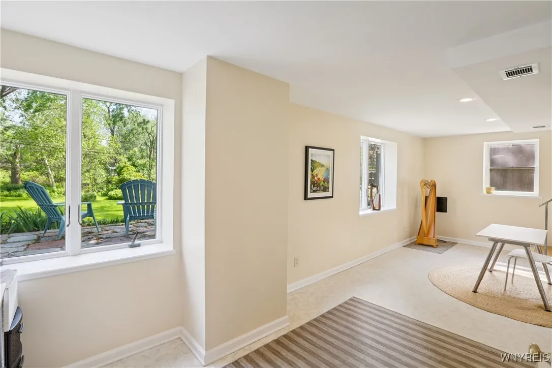 20 Willowbrook Drive, Amherst, New York 14221, Amherst, New York 14221, 3 Bedrooms Bedrooms, 7 Rooms Rooms,2 BathroomsBathrooms,Residential,Closed,20 Willowbrook Drive, Amherst, New York 14221,0,B1614974