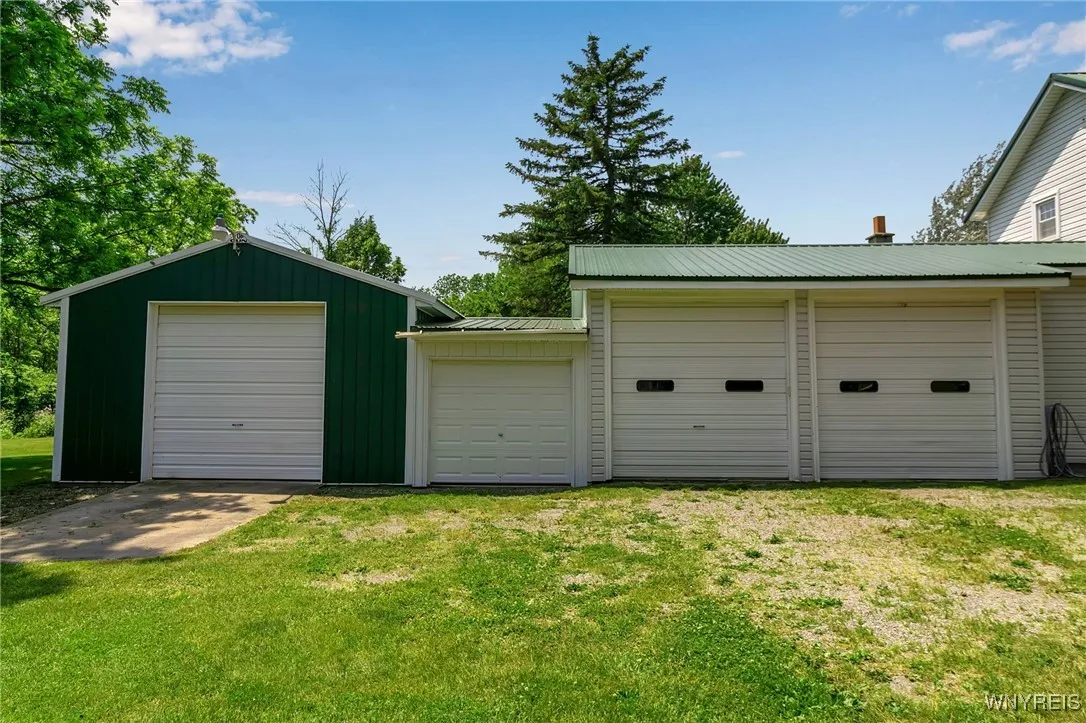 10750 Blair Road, Shelby, New York 14103, Shelby, New York 14103, 5 Bedrooms Bedrooms, 12 Rooms Rooms,2 BathroomsBathrooms,Residential,Closed,10750 Blair Road, Shelby, New York 14103,0,B1614679