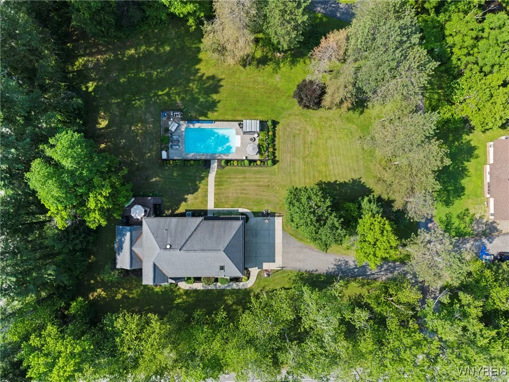 6600 Milestrip Road, Orchard Park, New York 14127, Orchard Park, New York 14127, 4 Bedrooms Bedrooms, 9 Rooms Rooms,2 BathroomsBathrooms,Residential,Closed,6600 Milestrip Road, Orchard Park, New York 14127,B1614886