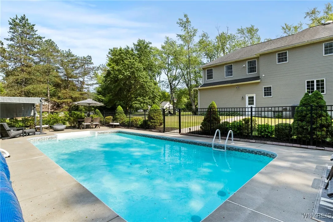 6600 Milestrip Road, Orchard Park, New York 14127, Orchard Park, New York 14127, 4 Bedrooms Bedrooms, 9 Rooms Rooms,2 BathroomsBathrooms,Residential,Closed,6600 Milestrip Road, Orchard Park, New York 14127,B1614886