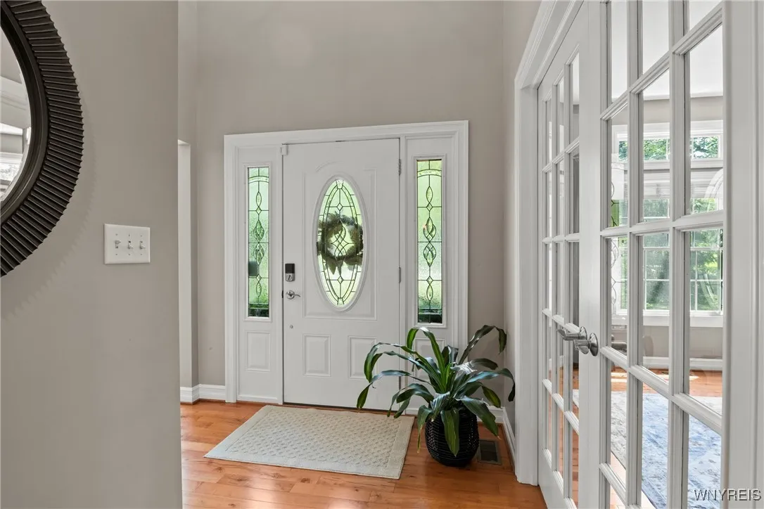 6600 Milestrip Road, Orchard Park, New York 14127, Orchard Park, New York 14127, 4 Bedrooms Bedrooms, 9 Rooms Rooms,2 BathroomsBathrooms,Residential,Closed,6600 Milestrip Road, Orchard Park, New York 14127,B1614886