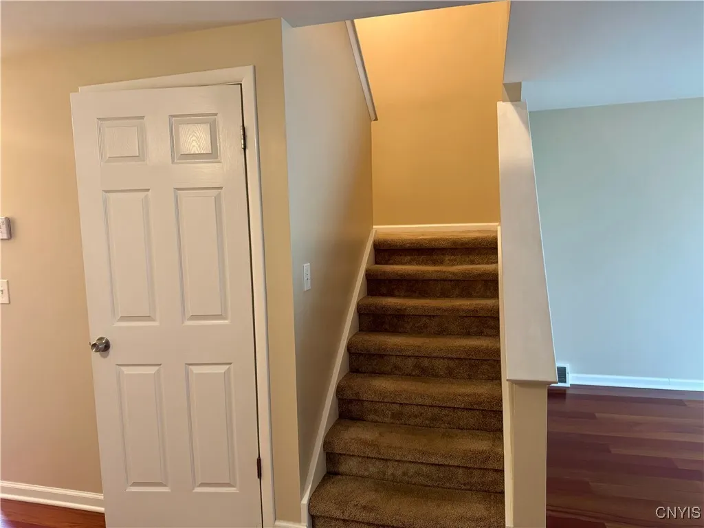 8434 Bubbling Springs Drive, Clay, New York 13027, Clay, New York 13027, 2 Bedrooms Bedrooms, 6 Rooms Rooms,1 BathroomBathrooms,Residential Lease,Closed,8434 Bubbling Springs Drive, Clay, New York 13027,S1614724