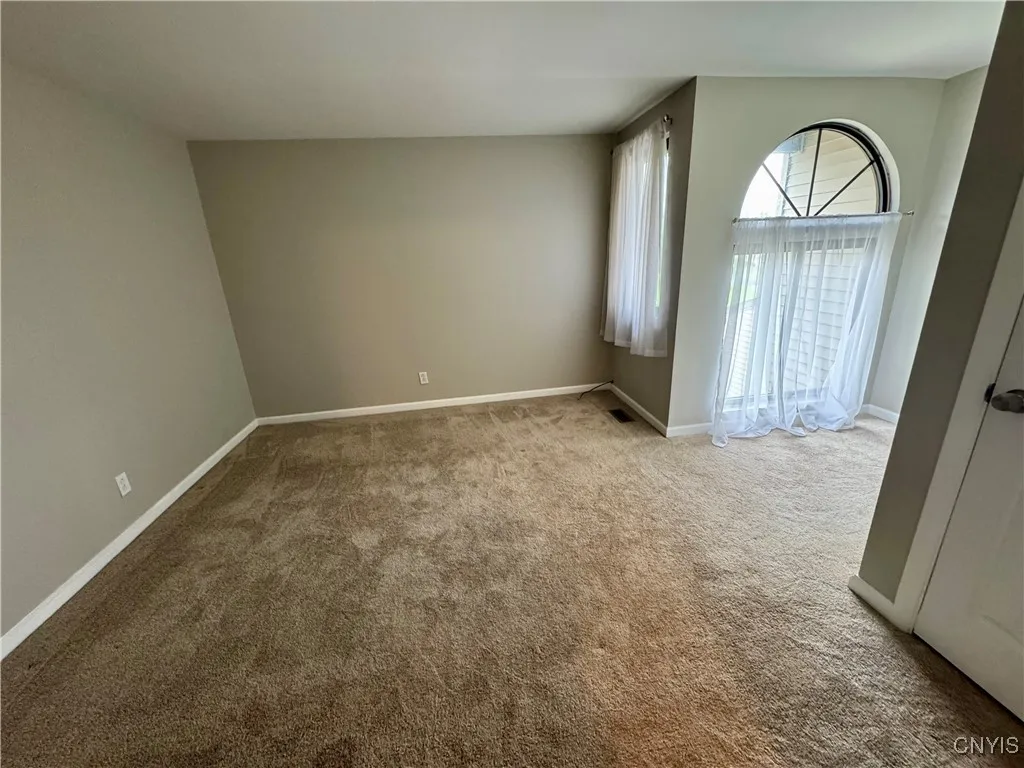 8434 Bubbling Springs Drive, Clay, New York 13027, Clay, New York 13027, 2 Bedrooms Bedrooms, 6 Rooms Rooms,1 BathroomBathrooms,Residential Lease,Closed,8434 Bubbling Springs Drive, Clay, New York 13027,S1614724