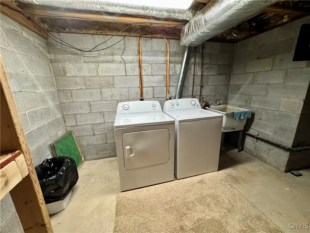 Laundry with washer and dryer